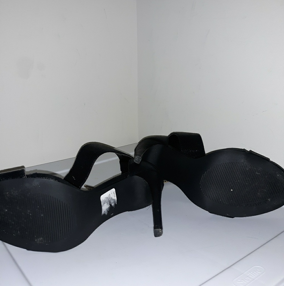 Shoes - Picture 3 of 3